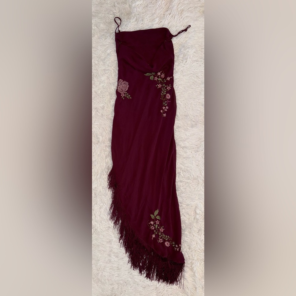 NWOT HOUSE OF CB Eloisa Wine Embroidered Fringe high low Midi Dress sz M - Picture 5 of 8